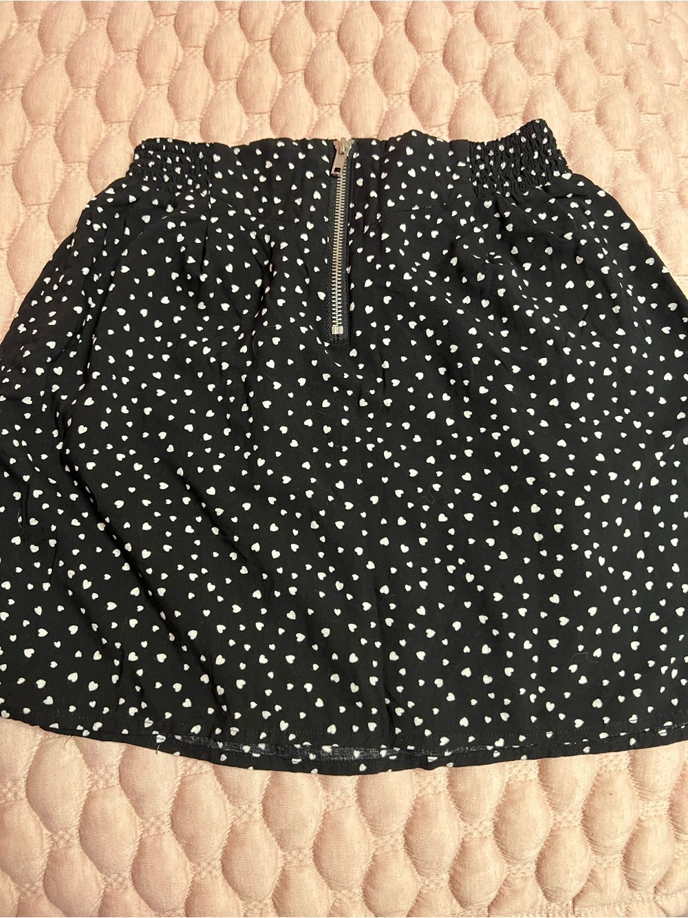 h&m divided - black white heart zippered mini skirt